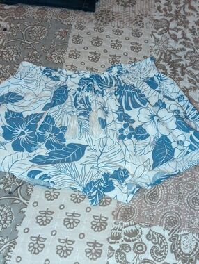 Roxy Blue and White Floral Athletic Shorts With Pockets